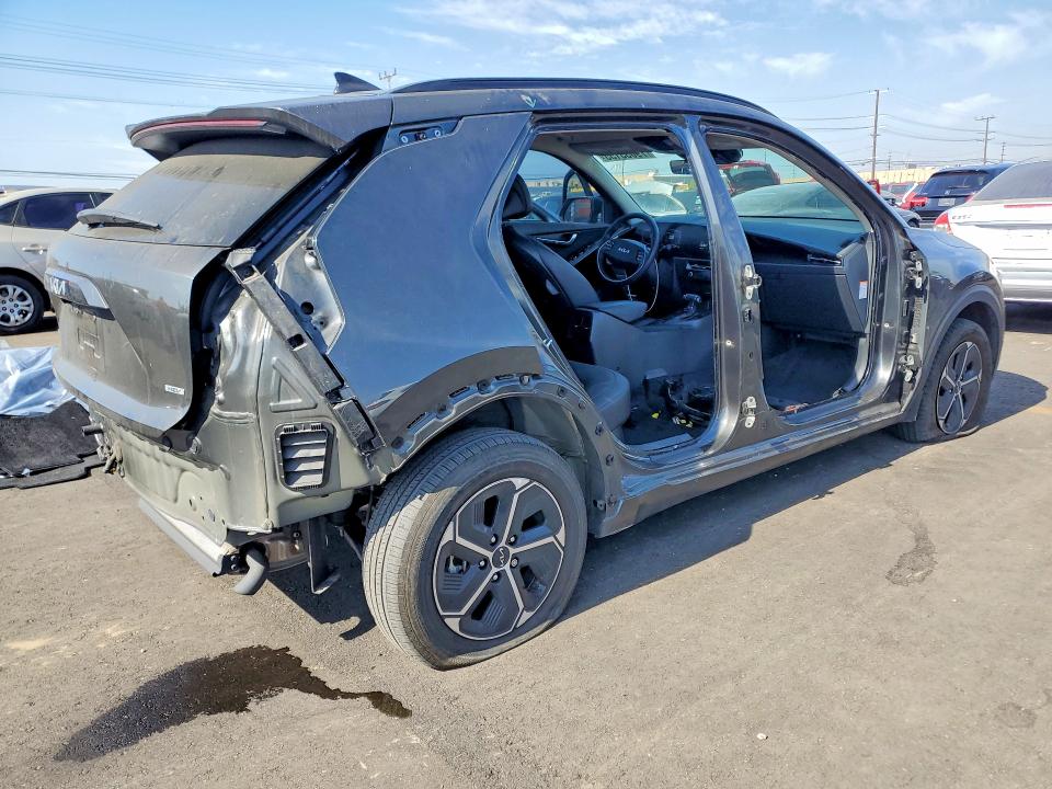 2024 Kia Niro VIN KNDCR3LE7R5205942 COPART salvage auction — SIDE, Ca - Salvage Certificate, sold $7,600 on 2026-07-13 (photo 3)