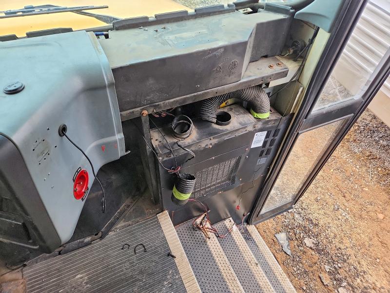 2014 Ic VIN 4DRBUAANXEB023984 COPART salvage auction — NORMAL WEAR, Wi - Certificate Of Title, sold $2,000 on 2026-09-09 (photo 9)