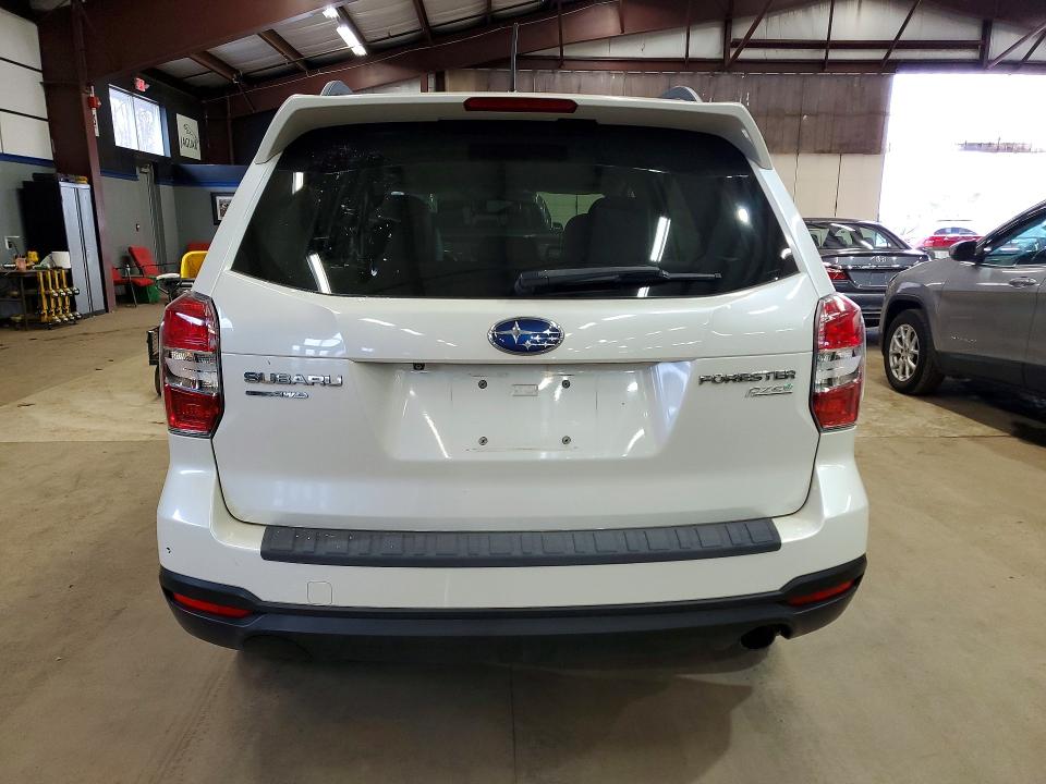 2015 Subaru Forester VIN JF2SJAHC5FH424943 COPART salvage auction — MINOR DENT/SCRATCHES, Ct - Certificate Of Title, sold $1,900 on 2026-08-21 (photo 6)