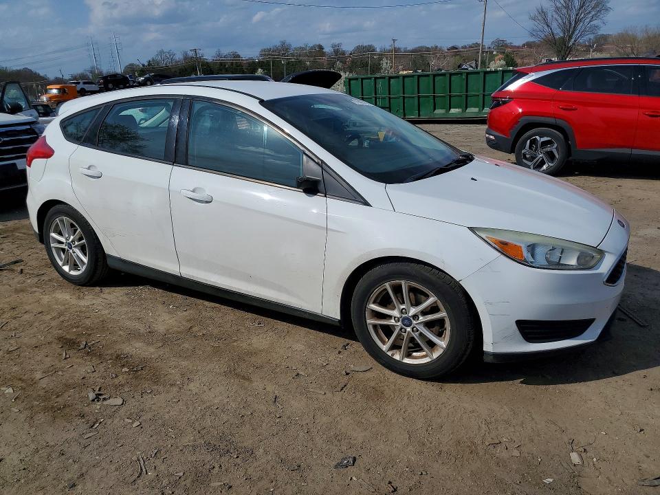 2016 Ford Focus VIN 1FADP3K29GL364610 COPART salvage auction — VANDALISM, Md - Cert Of Salvage > 75% Damage, sold $450 on 2026-07-02 (photo 4)