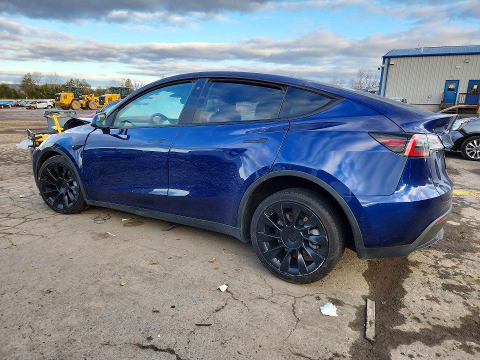 2022 Tesla Model y VIN 7SAYGAEEXNF429005 COPART salvage auction — FRONT END, Salvage Title, sold $5,300 on 2026-07-10 (photo 2)