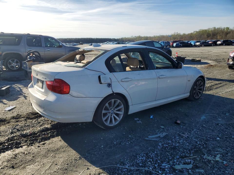 2011 BMW 3 series VIN WBAPH7G58BNM54839 COPART salvage auction — VANDALISM, SC - CERT OF TITLE-SALVAGE, sold $500 on 2026-07-15 (photo 3)