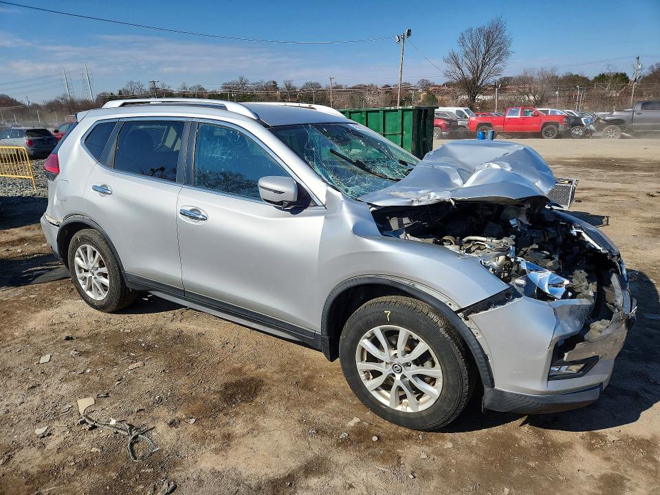 2017 Nissan Rogue VIN KNMAT2MV3HP504378 COPART salvage auction — FRONT END, Md - Cert Of Salvage > 75% Damage, sold $325 on 2026-07-14 (photo 4)