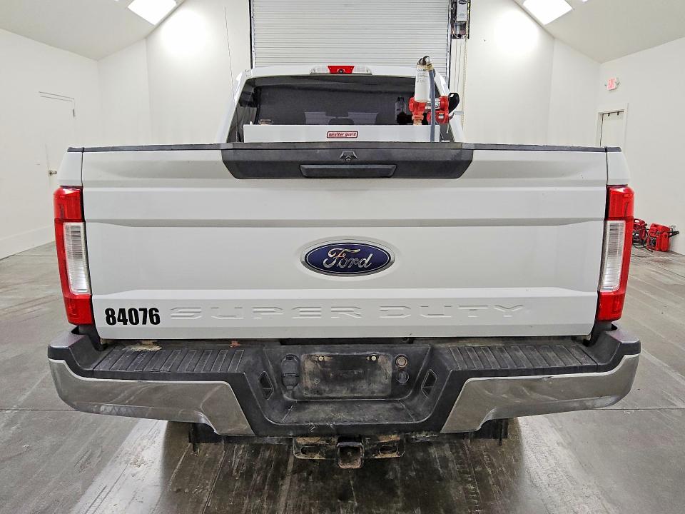 2019 Ford F-250 super duty VIN 1FT7W2BT5KEF84076 COPART salvage auction — MECHANICAL, TX - CERTIFICATE OF TITLE, sold $14,400 on 2026-07-28 (photo 6)