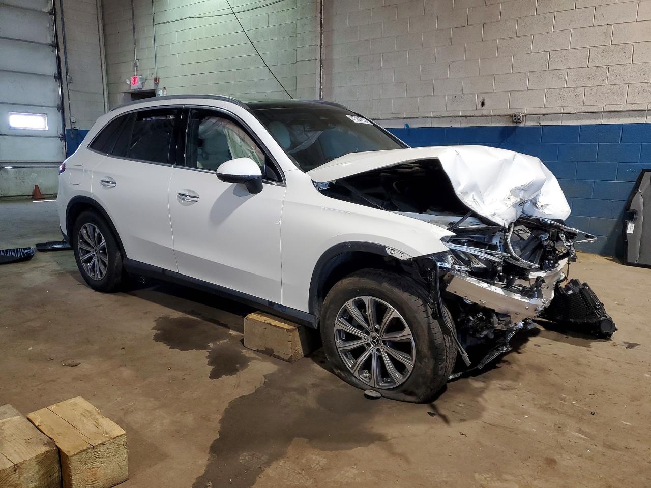 2026 Mercedes-Benz GLC-Class VIN W1NKM4HB7TF475617 COPART salvage auction — Front End, MI - CERT OF TITLE-SALVAGE VEHICLE, sold $9,700 on 2026-06-30 (photo 4)