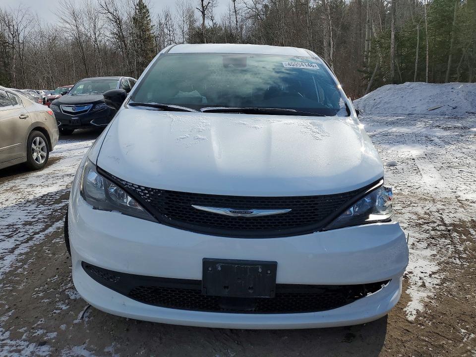 2025 Chrysler Grand caravan VIN 2C4RC1ZG1SR611099 COPART salvage auction — SIDE, Salvage Title, sold $7,700 on 2026-08-13 (photo 5)
