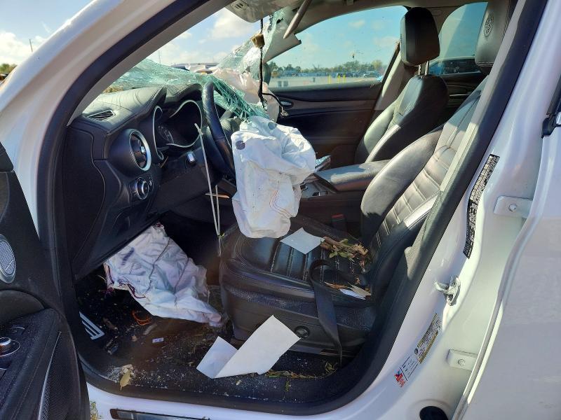 2019 Alfa romeo VIN ZASPAKBN9K7C43811 COPART salvage auction — FRONT END, Salvage Title, sold $200 on 2026-07-24 (photo 7)