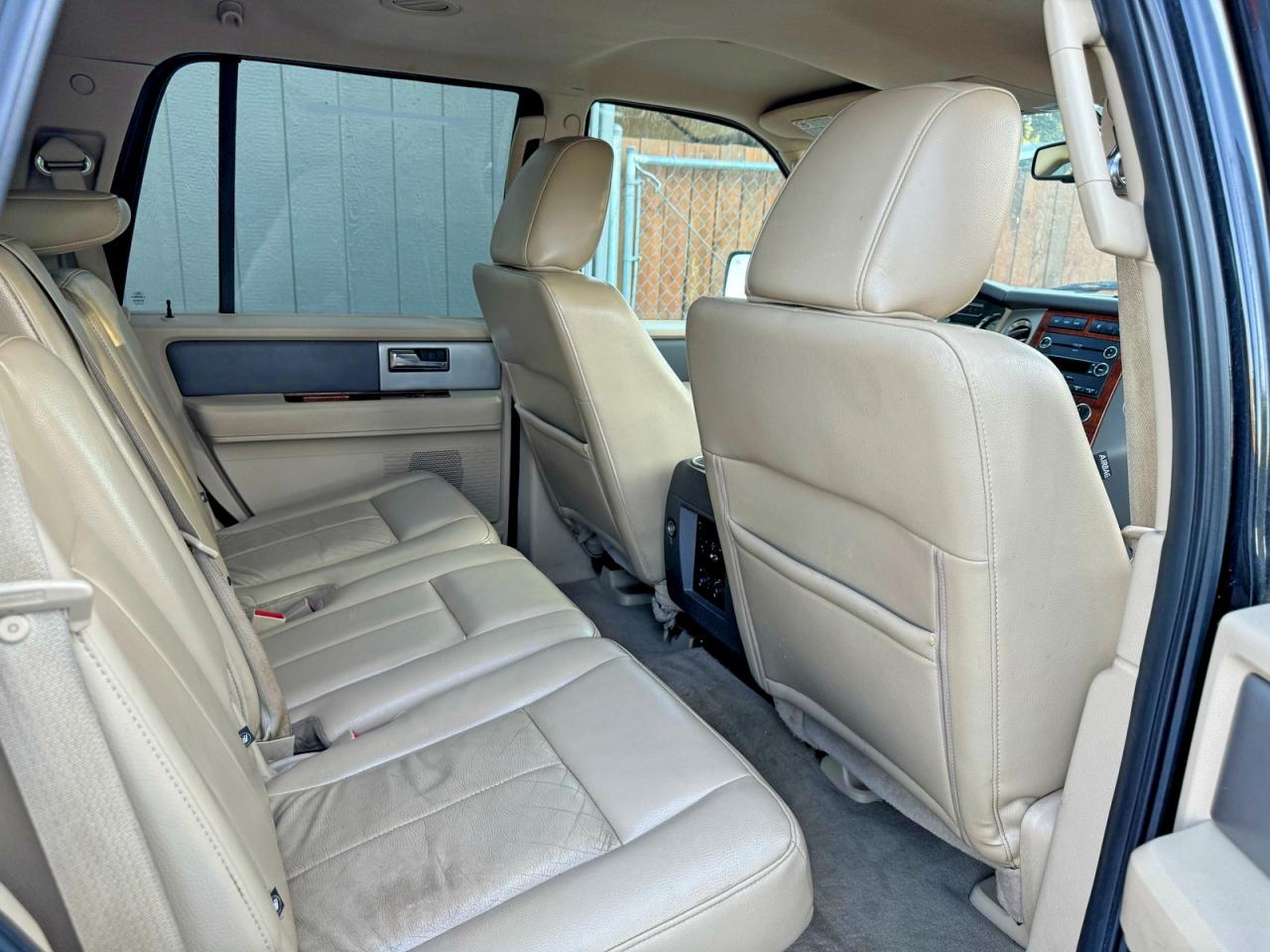 2010 Ford Expedition VIN 1FMJU1J58AEB58207 COPART salvage auction — Stripped, OR - CERTIFICATE OF TITLE (P), sold $3,500 on 2026-04-06 (photo 6)