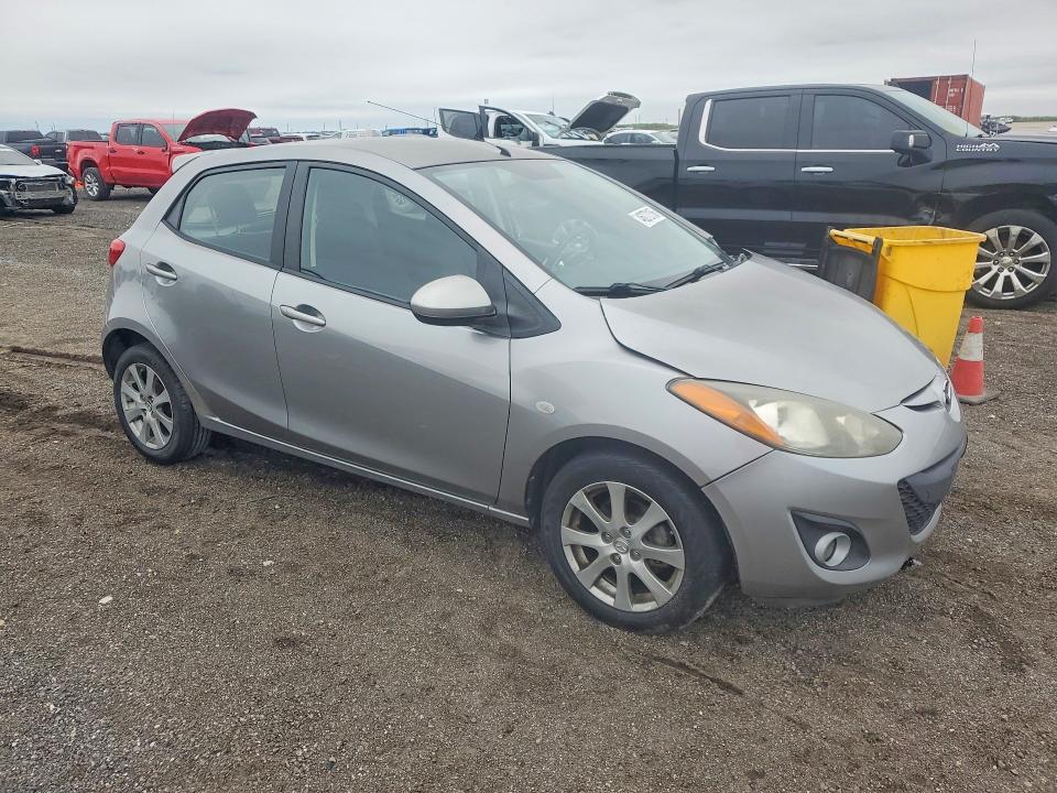 2012 Mazda 2 VIN JM1DE1LZ9C0135890 COPART salvage auction — FRONT END, Fl - Cert Of Title Slvg Rebuildable, sold $575 on 2026-07-27 (photo 4)