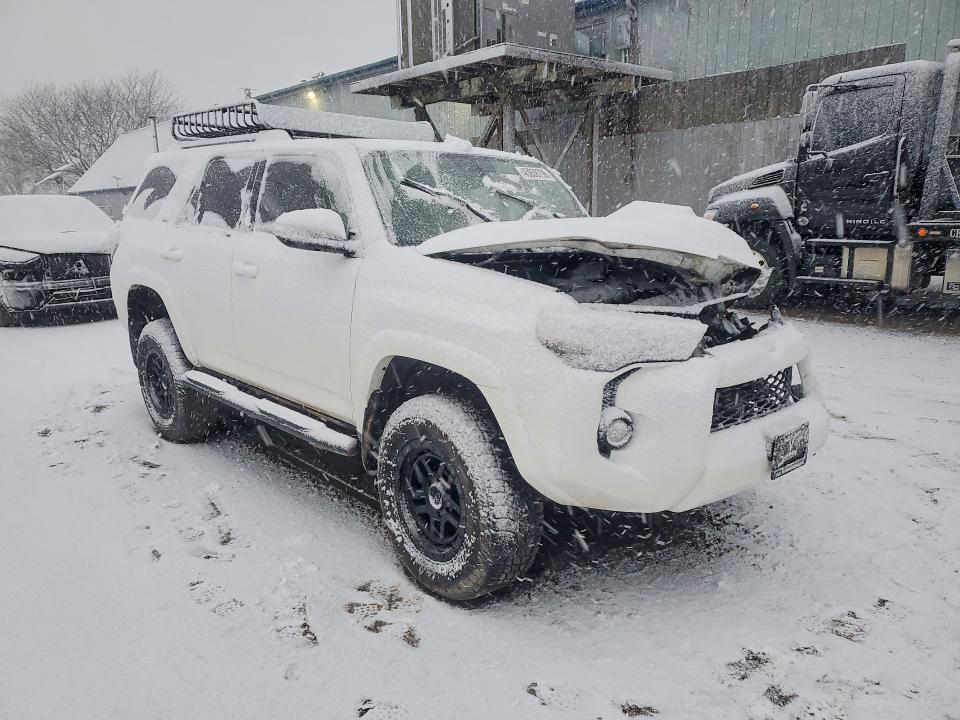 2018 Toyota 4runner VIN JTEBU5JR5J5497540 COPART salvage auction — FRONT END, Mi - Certificate Of Title, sold $5,700 on 2026-07-08 (photo 4)