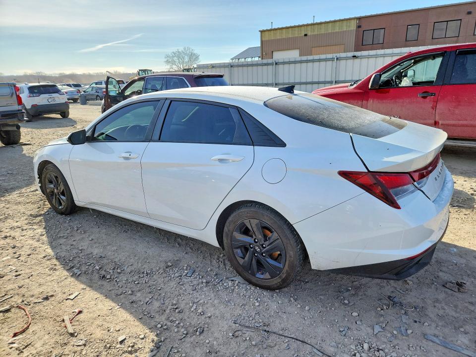 2021 Hyundai Elantra VIN 5NPLM4AG8MH009459 COPART salvage auction — SIDE, Salvage Title, sold $2,450 on 2026-07-23 (photo 2)