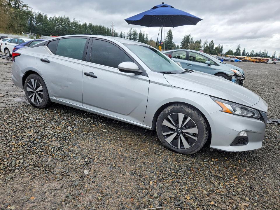 2021 Nissan Altima VIN 1N4BL4DV1MN362365 COPART salvage auction — VANDALISM, Wa - Vehicle Cert Of Ownership-Titl, sold $4,250 on 2026-07-02 (photo 4)