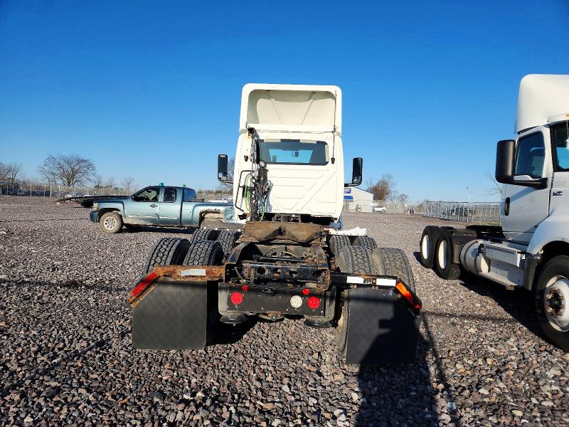 2019 International Lt VIN 3HSDZTZR6KN141991 COPART salvage auction — NORMAL WEAR, In - Certificate Of Title (P), sold $4,450 on 2026-07-07 (photo 6)