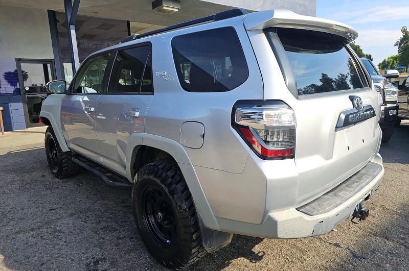 2020 Toyota 4runner VIN JTEBU5JR1L5756902 COPART salvage auction — NORMAL WEAR, Ca - Certificate Of Title (P), sold $16,400 on 2026-07-09 (photo 3)