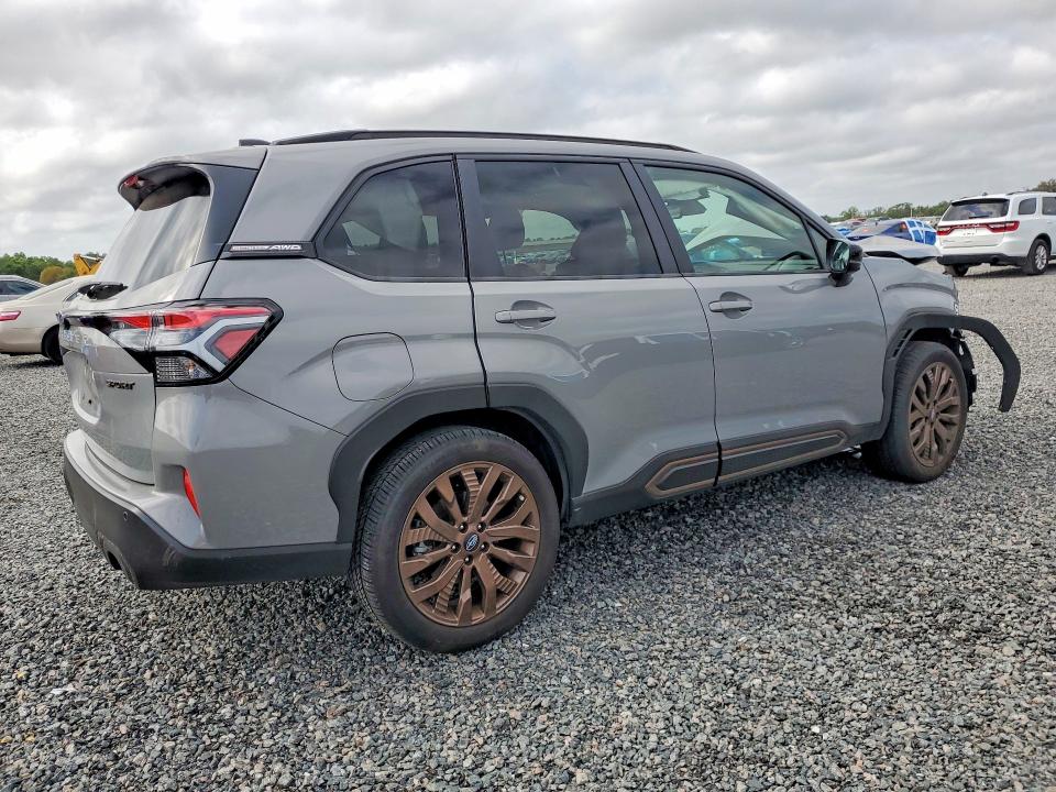 2025 Subaru Forester VIN JF2SLDHC6SH541128 COPART salvage auction — FRONT END, Fl - Cert Of Title Slvg Rebuildable, sold $1,400 on 2026-07-28 (photo 3)