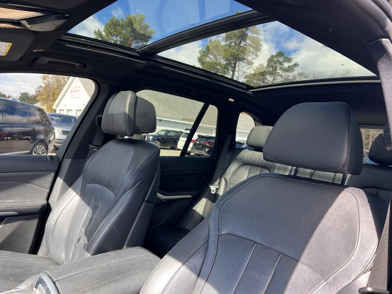 2019 BMW VIN 5UXCR6C52KLK80260 COPART salvage auction — MINOR DENT/SCRATCHES, Salvage Title, sold $20,900 on 2026-07-21 (photo 9)