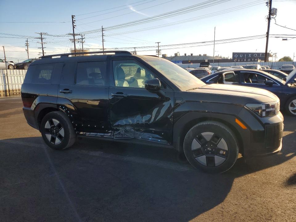 2025 Hyundai Santa fe VIN 5NMP24G18SH027450 COPART salvage auction — SIDE, Salvage Title, sold $8,100 on 2026-07-27 (photo 4)