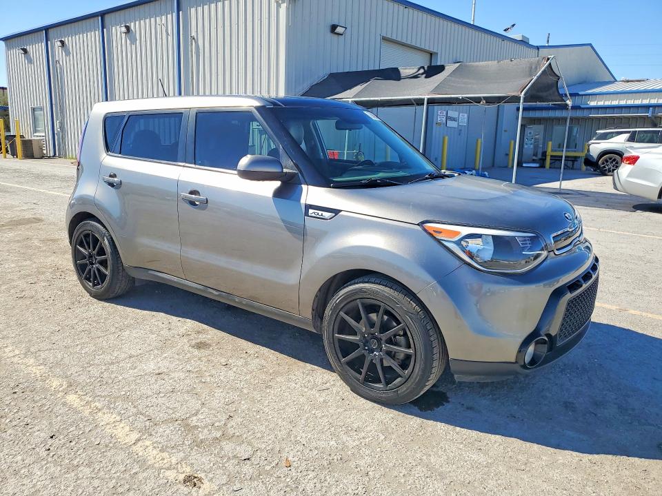 2016 Kia Soul VIN KNDJP3A50G7324174 COPART salvage auction — SIDE, Salvage Title, sold $275 on 2026-07-30 (photo 4)