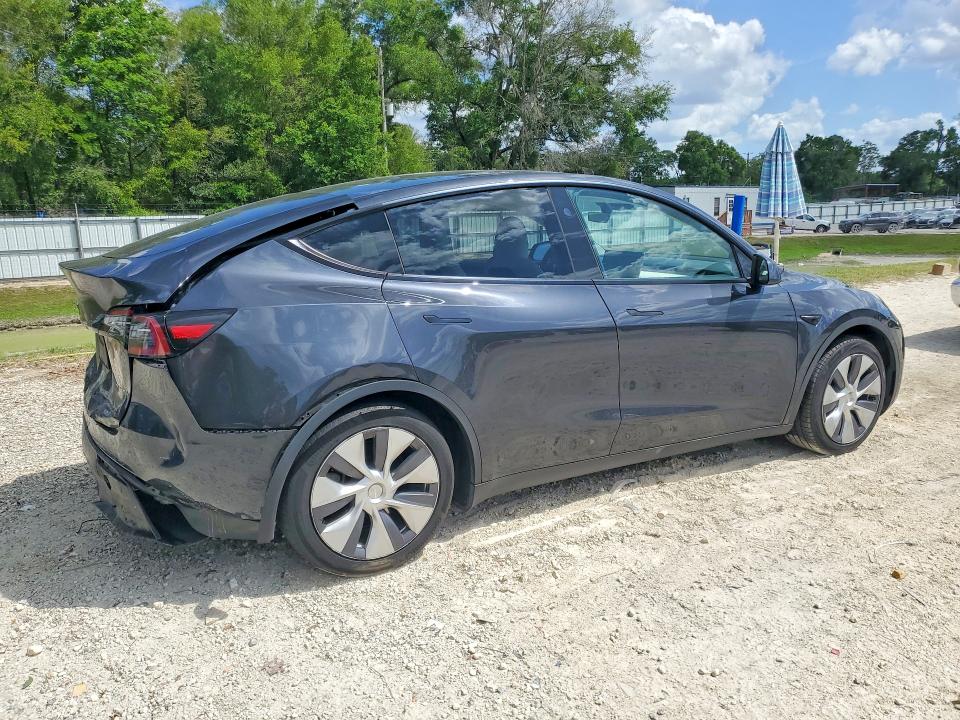 2024 Tesla Model y VIN 7SAYGAEE1RF045247 COPART salvage auction — REAR END, Fl - Cert Of Title Slvg Rebuildable, sold $10,700 on 2026-07-28 (photo 3)