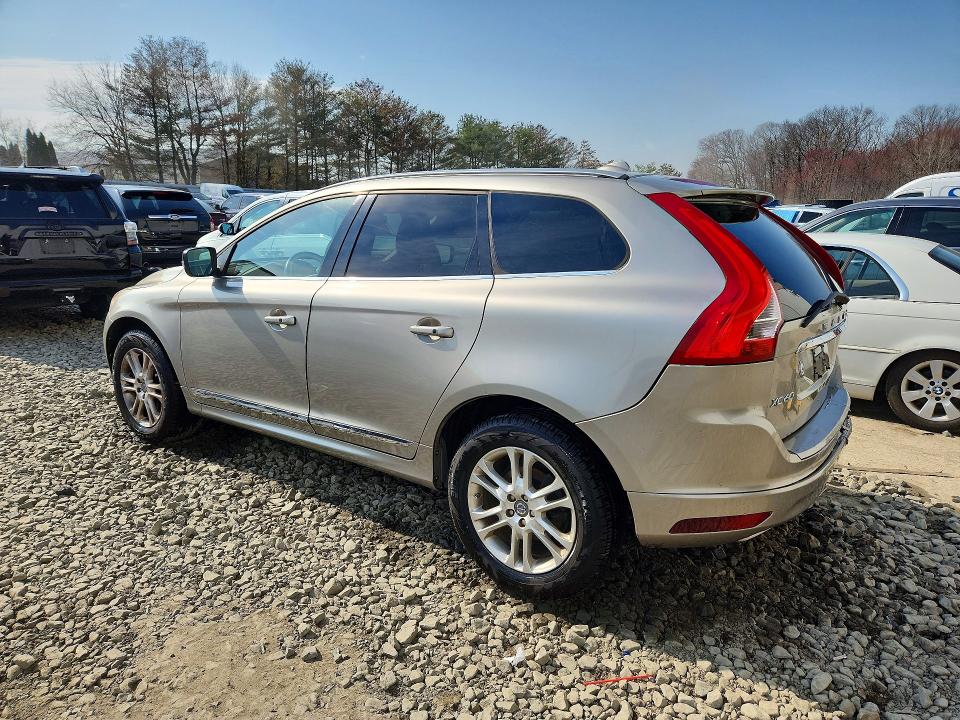 2015 Volvo Xc60 VIN YV4612RKXF2673055 COPART salvage auction — WATER/FLOOD, Nj - Cert Of Title-Salvage Flood, sold $1,650 on 2026-07-09 (photo 2)