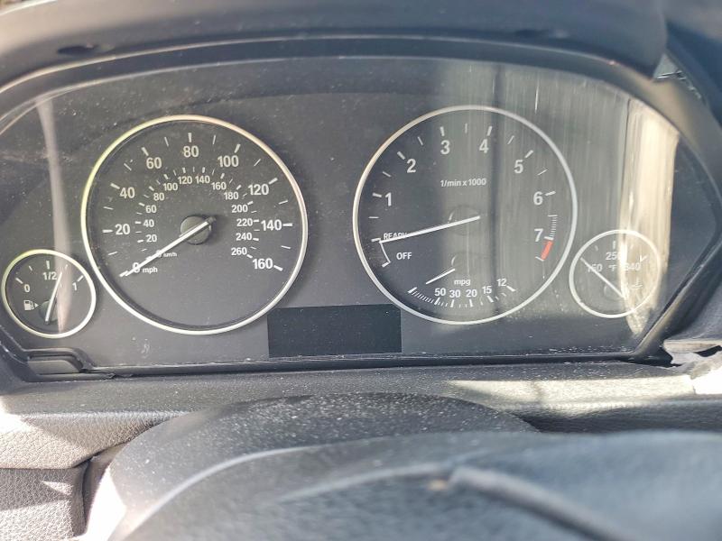 2014 BMW 3er VIN WBA3B1G53ENS78672 COPART salvage auction — ROLLOVER, Ca - Salvage Certificate, sold $400 on 2026-07-10 (photo 9)