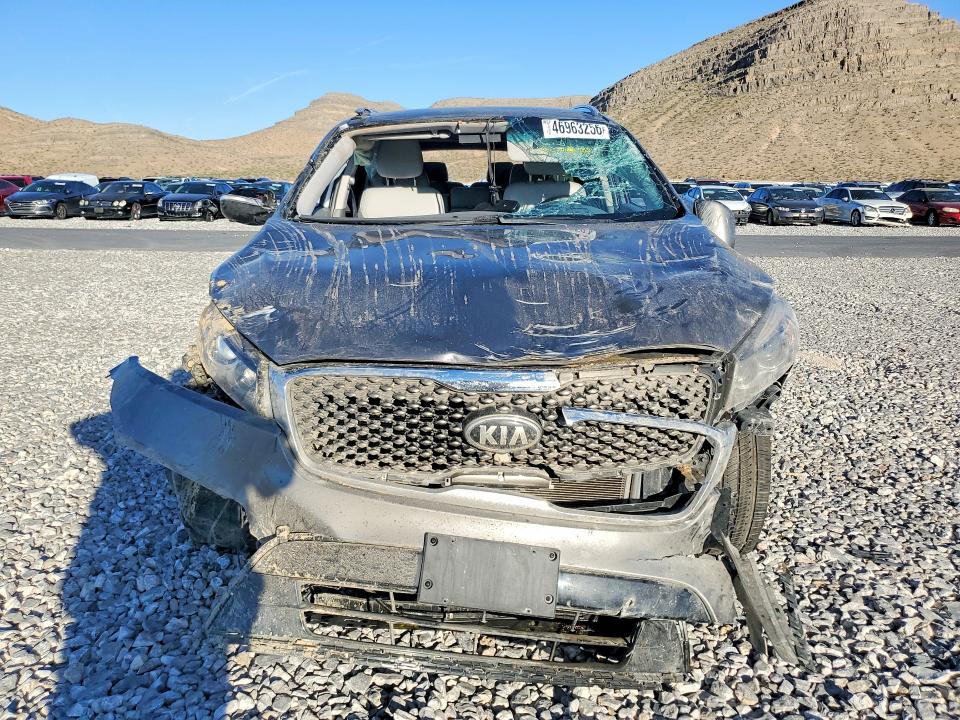 2016 Kia Sorento VIN 5XYPKDA54GG072057 COPART salvage auction — ROLLOVER, NV - SALVAGE TITLE, sold $1,050 on 2026-07-08 (photo 5)