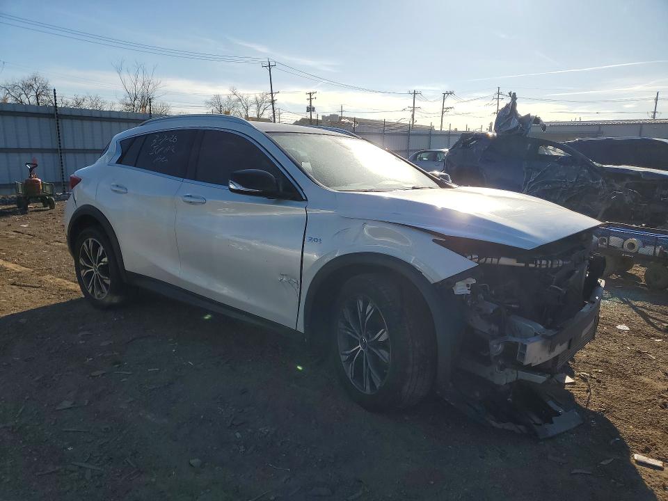 2018 Infiniti Qx30 VIN SJKCH5CR5JA053704 COPART salvage auction — FRONT END, Il - Salvage Certificate, sold $1,100 on 2026-07-10 (photo 4)