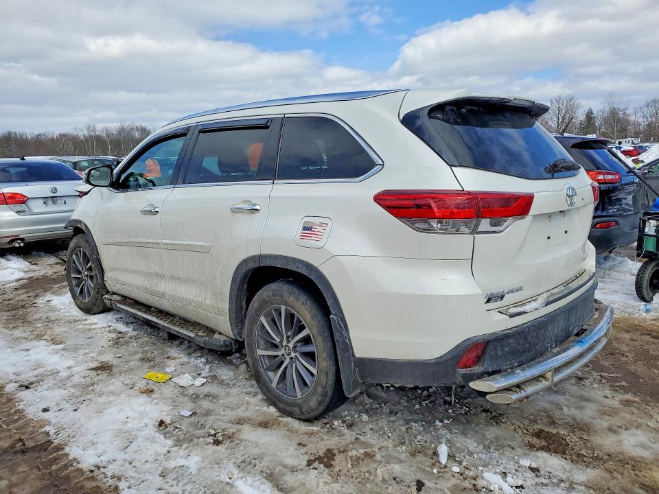 2018 Toyota Highlander VIN 5TDJZRFH3JS530134 COPART salvage auction — FRONT END, Salvage Title, sold $5,500 on 2026-07-15 (photo 2)