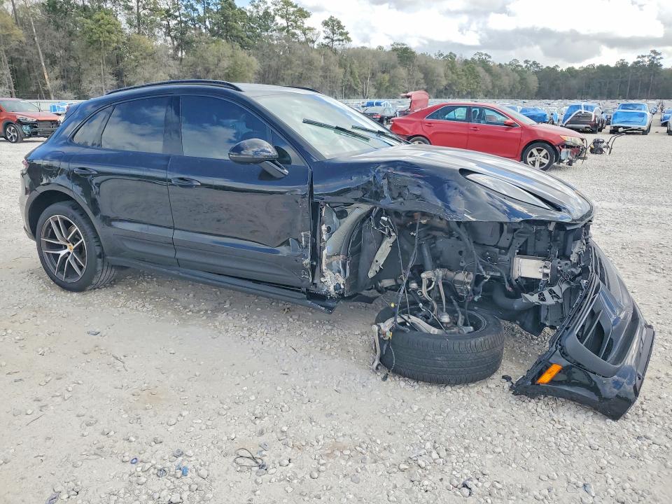 2025 Porsche Macan VIN WP1AA2A55SLB11263 COPART salvage auction — Front End, TX - SALVAGE VEHICLE TITLE, sold $22,300 on 2026-05-05 (photo 4)