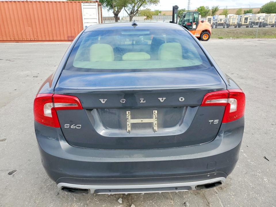 2015 Volvo S60 VIN YV140MFC7F1307351 COPART salvage auction — UNDERCARRIAGE, Fl - Cert Of Title Slvg Rebuildable, sold $1,300 on 2026-07-14 (photo 6)