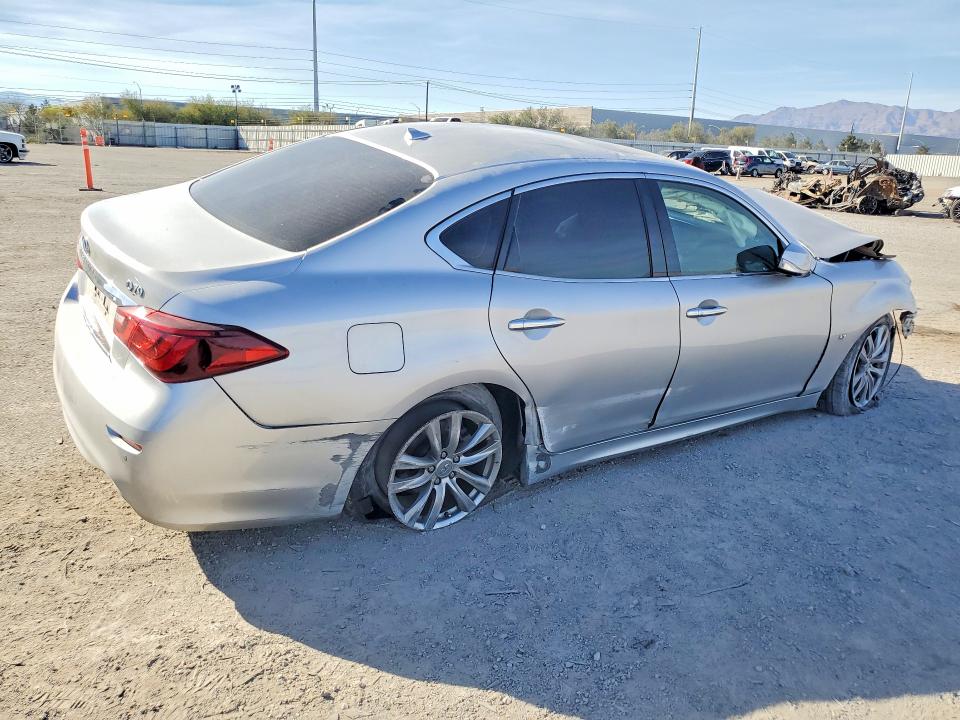 2018 Infiniti Q70 VIN JN1BY1AP8JM180909 COPART salvage auction — FRONT END, Salvage Title, sold $325 on 2026-07-28 (photo 3)