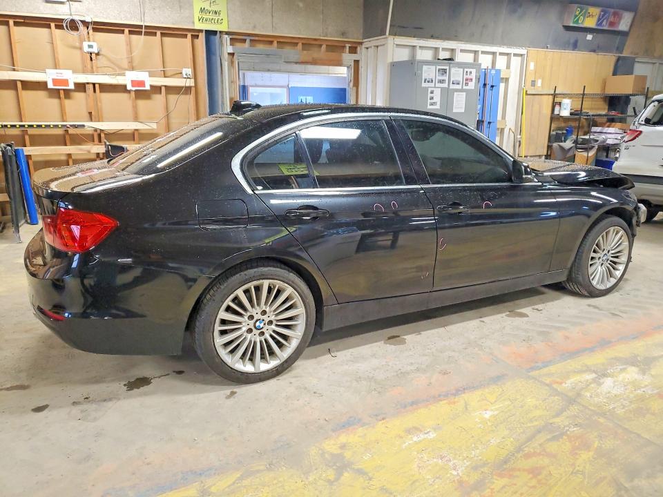 2014 BMW 3er VIN WBA3B5G54ENS07827 COPART salvage auction — FRONT END, In - Cert Of Title-Salvage Title, sold $850 on 2026-08-07 (photo 3)