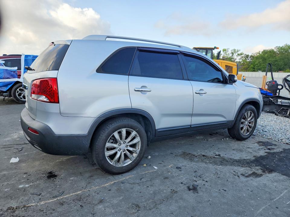2011 Kia Sorento VIN 5XYKT4A28BG095654 COPART salvage auction — SIDE, Fl - Cert Of Title Slvg Rebuildable, sold $15 on 2026-07-29 (photo 3)