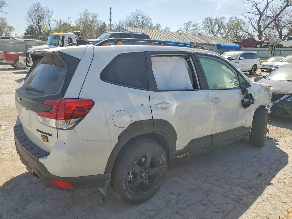 2024 Subaru Forester VIN JF2SKAJC2RH529693 COPART salvage auction — FRONT END, Ks - Cert Of Title-Salvage, sold $1,000 on 2026-07-06 (photo 3)
