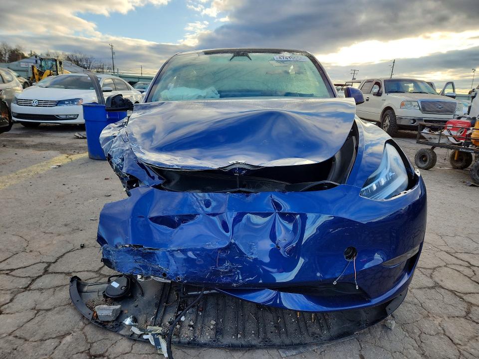 2022 Tesla Model y VIN 7SAYGAEEXNF429005 COPART salvage auction — FRONT END, Salvage Title, sold $5,300 on 2026-07-10 (photo 5)