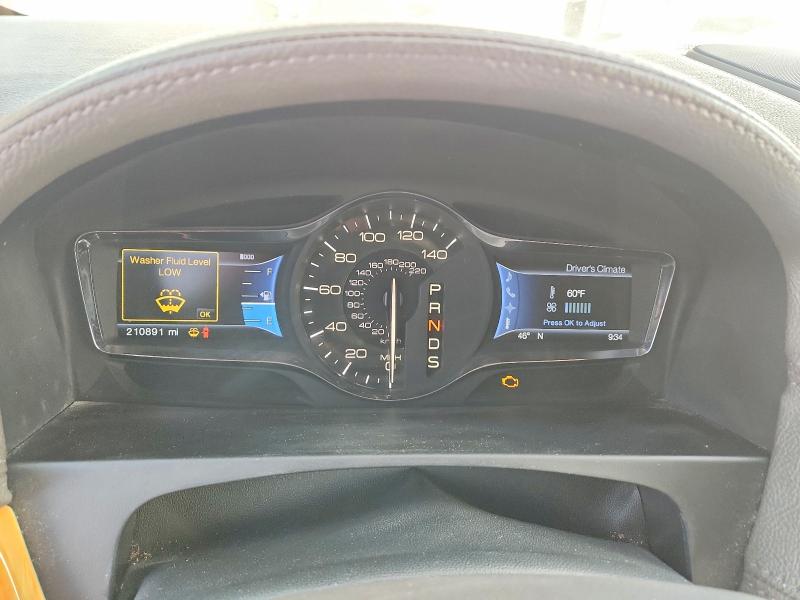 2013 Lincoln Mkx VIN 2LMDJ8JK8DBL15467 COPART salvage auction — MINOR DENT/SCRATCHES, Nm - Cert Of Title-Salvage, sold $725 on 2026-07-02 (photo 9)