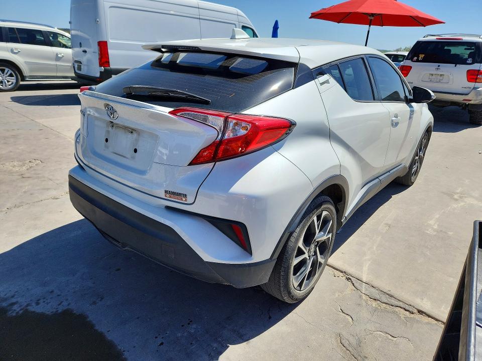 2020 Toyota C-hr VIN NMTKHMBX4LR113601 COPART salvage auction — SIDE, Salvage Title, sold $5,100 on 2026-07-23 (photo 3)