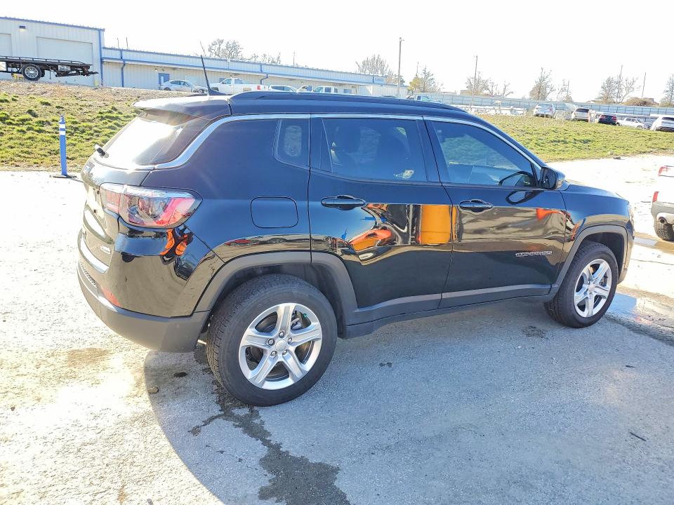 2023 Jeep Compass VIN 3C4NJDBN6PT500874 COPART salvage auction — MINOR DENT/SCRATCHES, Mo - Certificate Of Title, sold $16,400 on 2026-07-02 (photo 3)