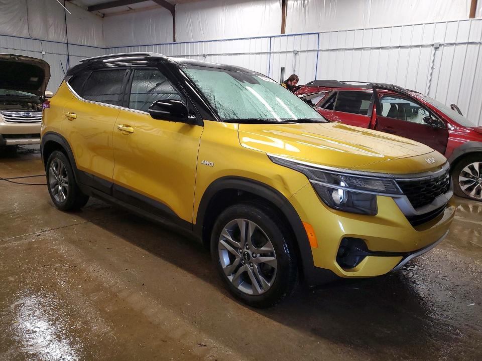 2022 Kia Seltos VIN KNDEUCAA7N7237313 COPART salvage auction — REAR END, Pa - Certificate Of Salvage, sold $5,700 on 2026-07-08 (photo 4)