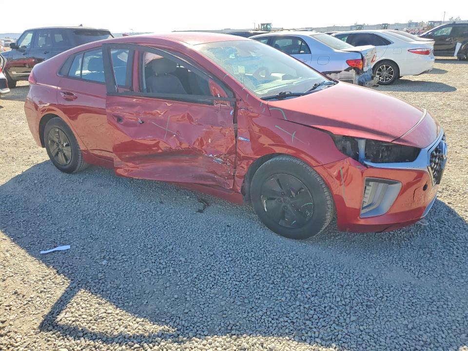 2020 Hyundai Ioniq VIN KMHC65LC6LU227832 COPART salvage auction — SIDE, Salvage Title, sold $1,800 on 2026-07-10 (photo 4)