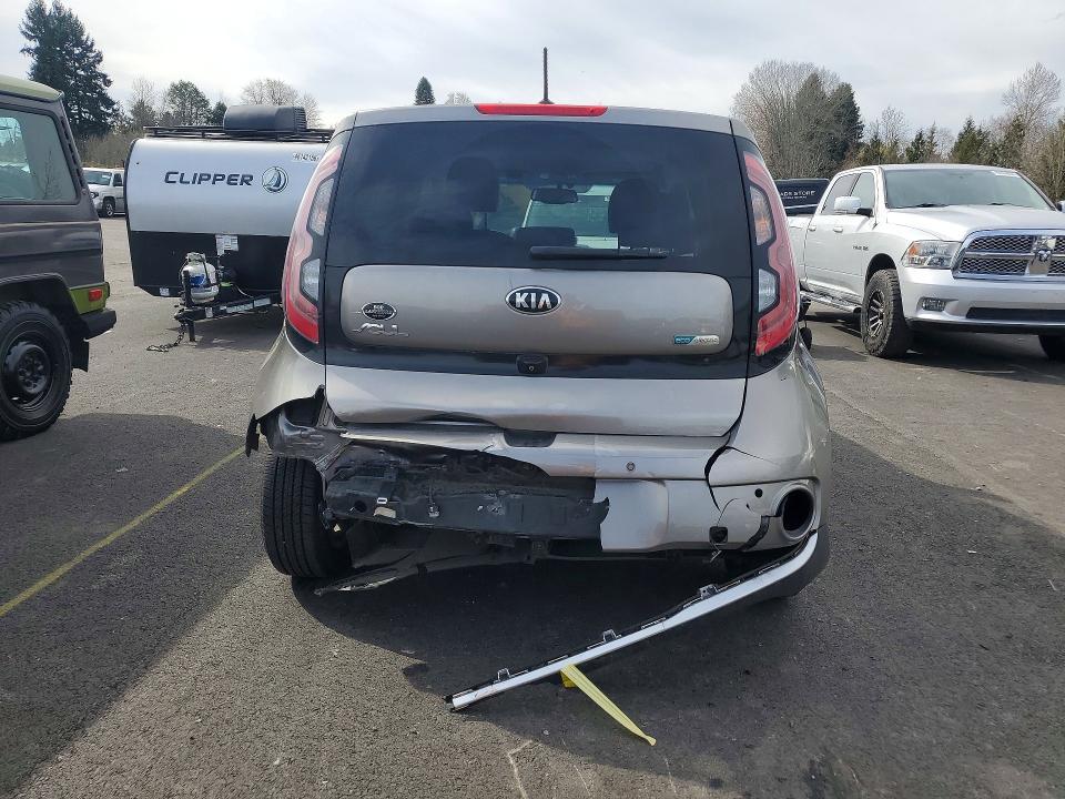 2018 Kia Soul VIN KNDJX3AE2J7032274 COPART salvage auction — REAR END, Or - Lien Papers Salvage, sold $550 on 2026-07-29 (photo 6)