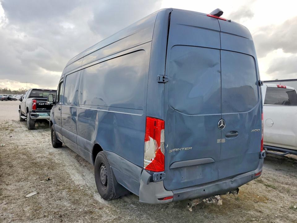 2019 Mercedes-benz Sprinter VIN WD4PF1CD8KP153078 COPART salvage auction — ALL OVER, Tx - Salvage Vehicle Title, sold $3,750 on 2026-07-17 (photo 2)