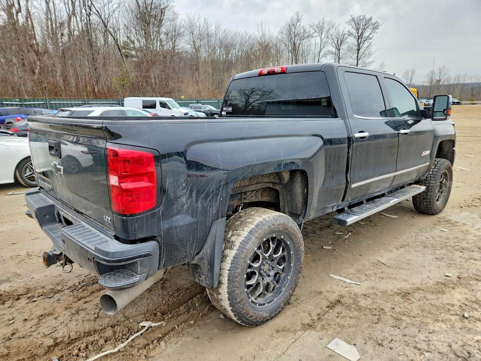 2019 Chevrolet Silverado 2500 VIN 1GC1KTEY0KF120914 COPART salvage auction — BURN, Nh - Cert Of Title-Salvage, sold $9,400 on 2026-07-30 (photo 3)