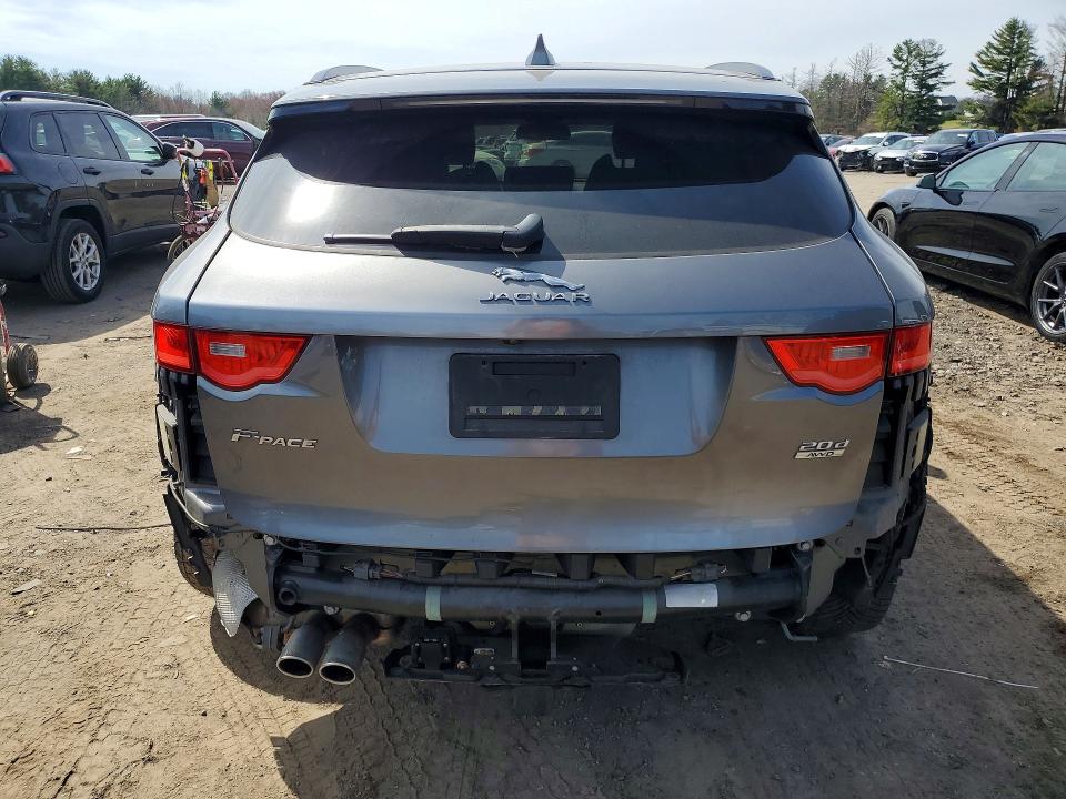 2017 Jaguar F-pace VIN SADCL2BNXHA894303 COPART salvage auction — REAR END, Id - Salvage Certificate Of Title, sold $7,300 on 2026-07-20 (photo 6)