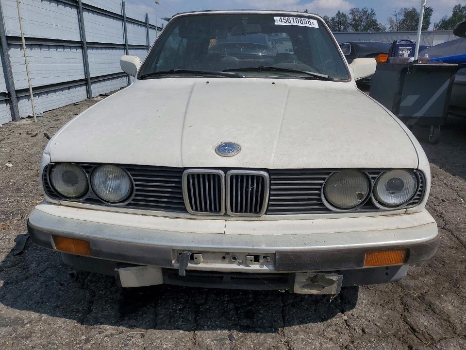 1989 BMW 3er VIN WBABB2308KEC17120 COPART salvage auction — MINOR DENT/SCRATCHES, Id - Salvage Certificate Of Title, sold $1,150 on 2026-08-20 (photo 5)