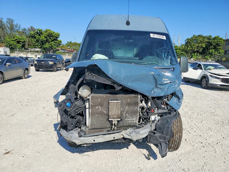 2019 Mercedes-benz Sprinter VIN WD4PF0CD5KT003981 COPART salvage auction — FRONT END, Salvage Title, sold $3,000 on 2026-07-28 (photo 5)