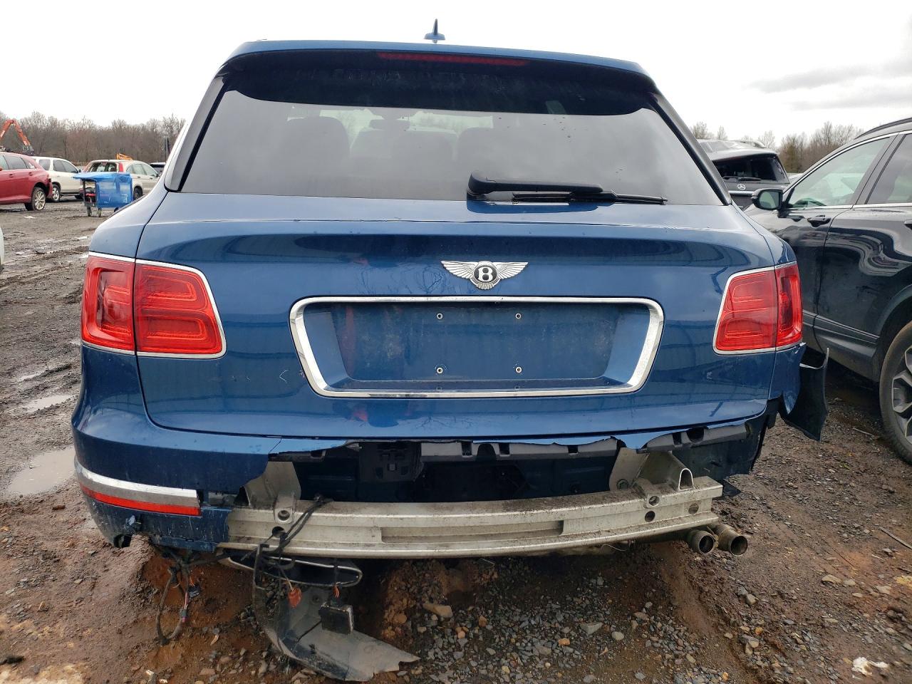 2017 Bentley Bentayga VIN SJAAC2ZVXHC014876 COPART salvage auction — Front End, NJ - CERT OF TITLE-SALVAGE (P), sold $17,700 on 2026-04-03 (photo 6)