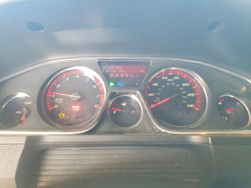 2016 Gmc Acadia VIN 1GKKRRKD4GJ112358 COPART salvage auction — MINOR DENT/SCRATCHES, Ca - Dis/Dlr/Exp Only Clean Title, sold $350 on 2026-07-09 (photo 9)