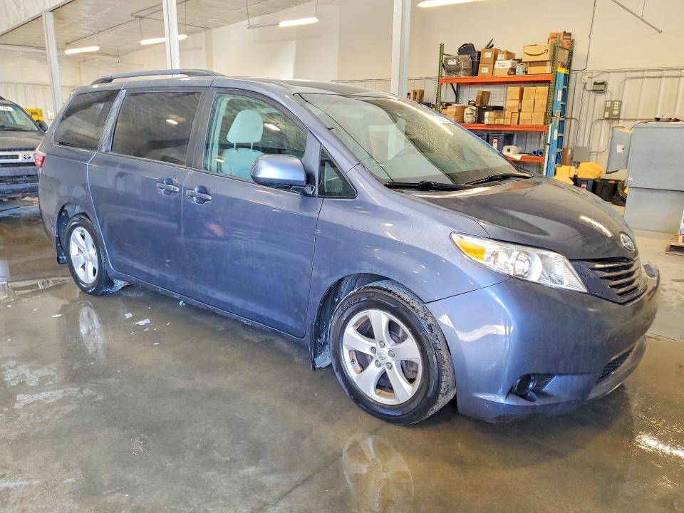 2015 Toyota Sienna VIN 5TDKK3DC2FS579121 COPART salvage auction — FRONT END, In - Cert Of Title-Salvage Title, sold $1,800 on 2026-07-27 (photo 4)