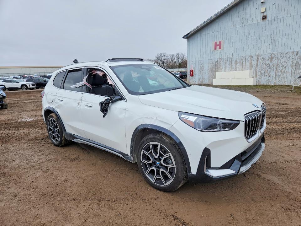 2025 BMW X1 VIN WBX73EF06S5341700 COPART salvage auction — SIDE, Mi - Scrap Certificate Of Title, sold $200 on 2026-07-29 (photo 4)
